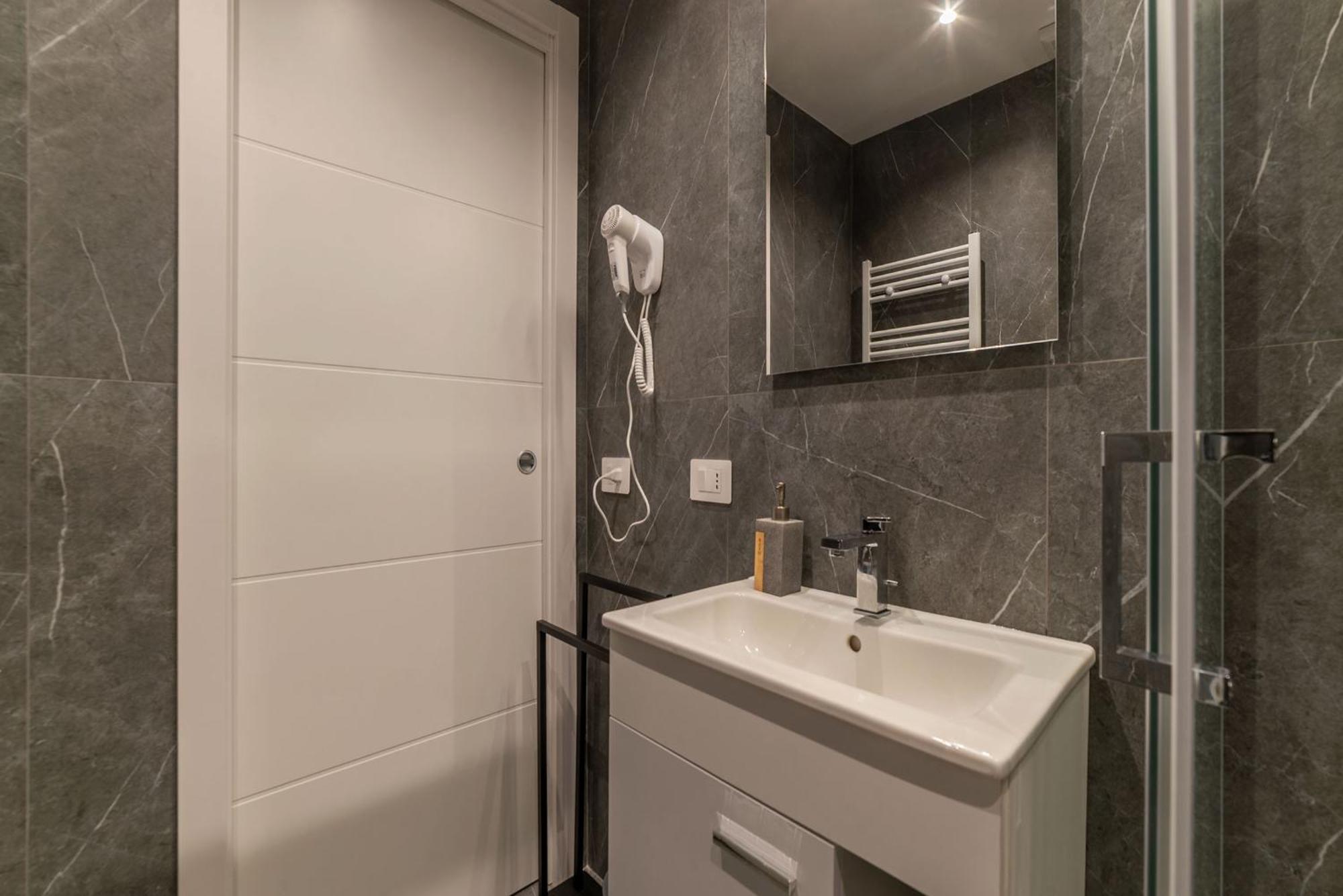 Guesthost - Metro Cipro Lovely X6 Appartement